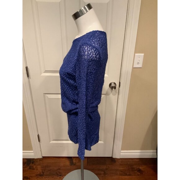 Alexis Jaylin Blue Textured Long Sleeve Romper, Size Medium - Picture 4 of 6